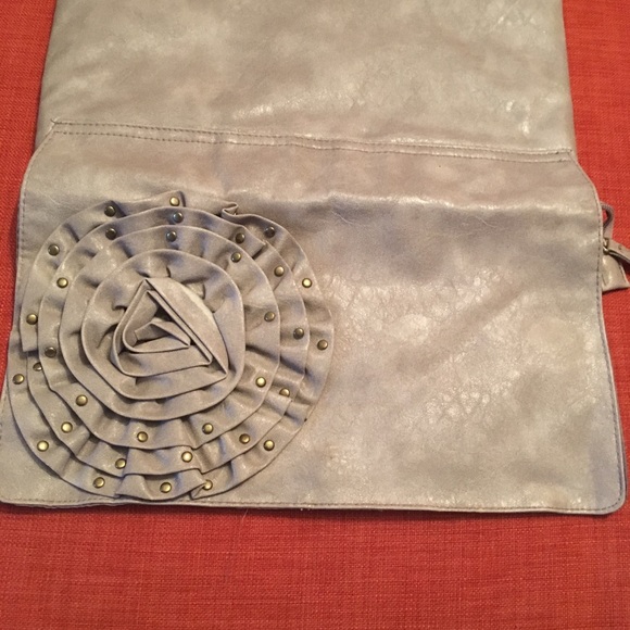 Grey clutch - Picture 2 of 3